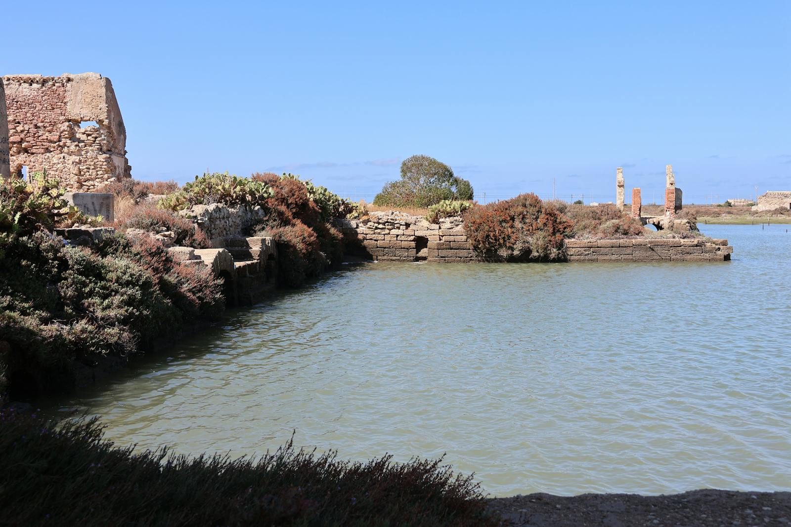 Discover the enchanting ruins of an ancient mill in San Fernando, showcasing cultural heritage by the sea.