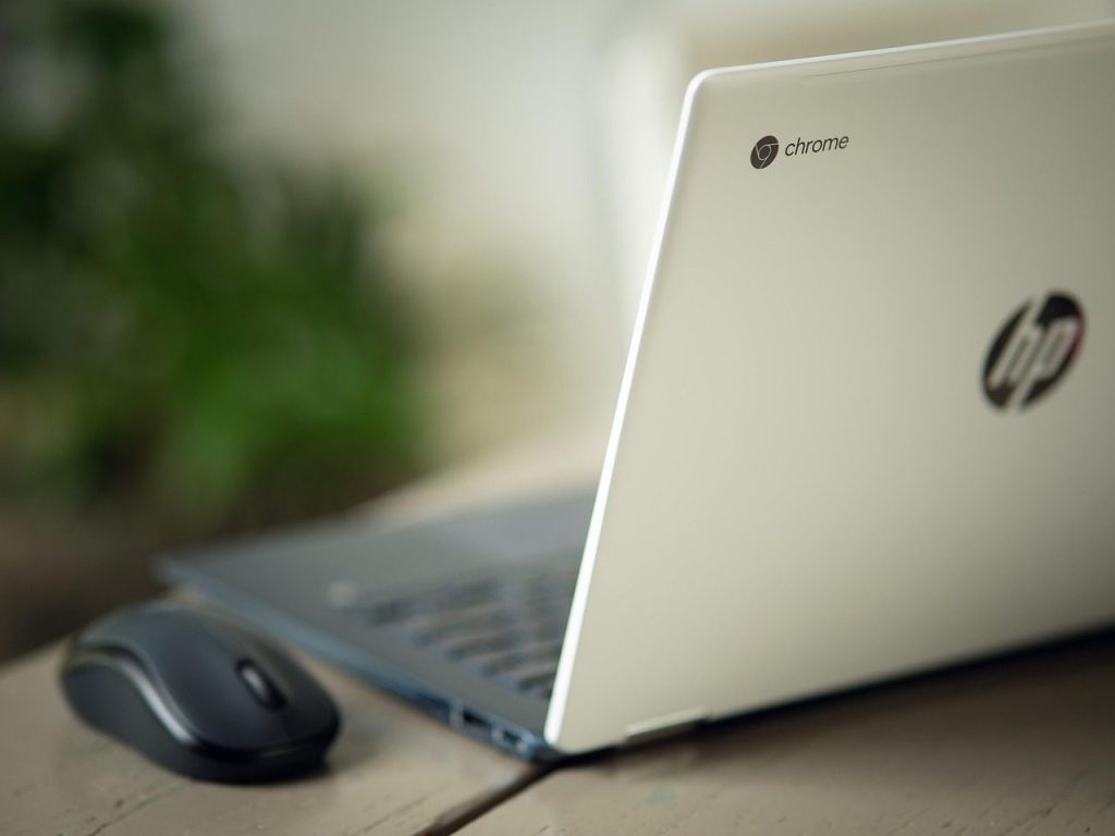 chromebook, office, laptop, work from home, desk, table, computer, work, workspace, workplace, officespace, tech, technology, quote, corona, covid, make a video call, webinar, digitization, feline corona virus, digital, network, chromebook, chromebook, chromebook, chromebook, chromebook, webinar