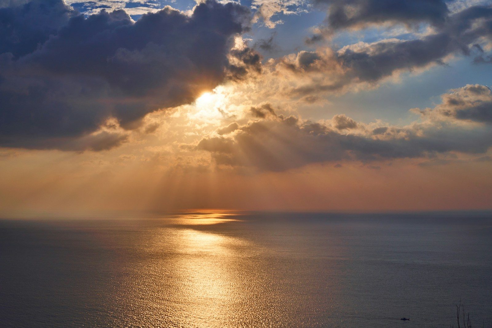 What life without sunlight reveals about Earth’s strangest habitats