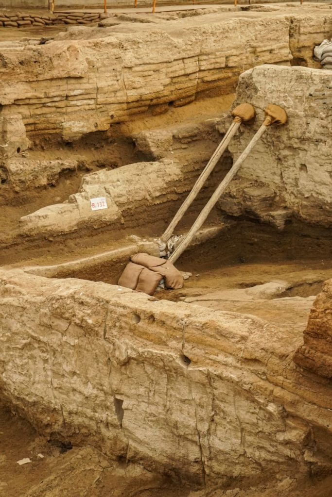 Explore an ancient excavation site in Çumra, Türkiye, revealing historical artifacts.
