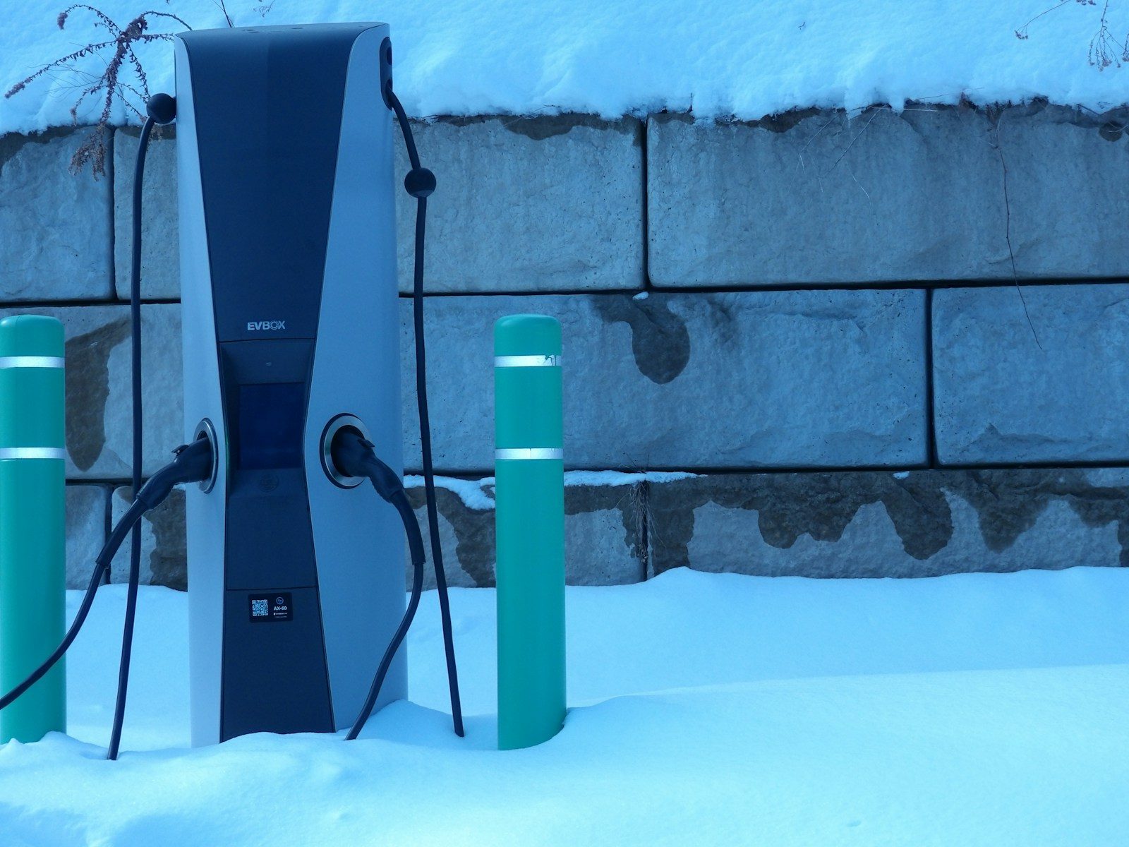 How A Tiny Pump Saved Winter Electric Cars