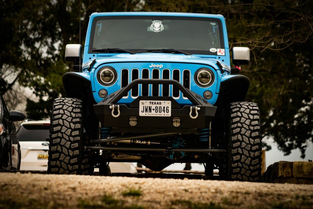 blue and black jeep wrangler