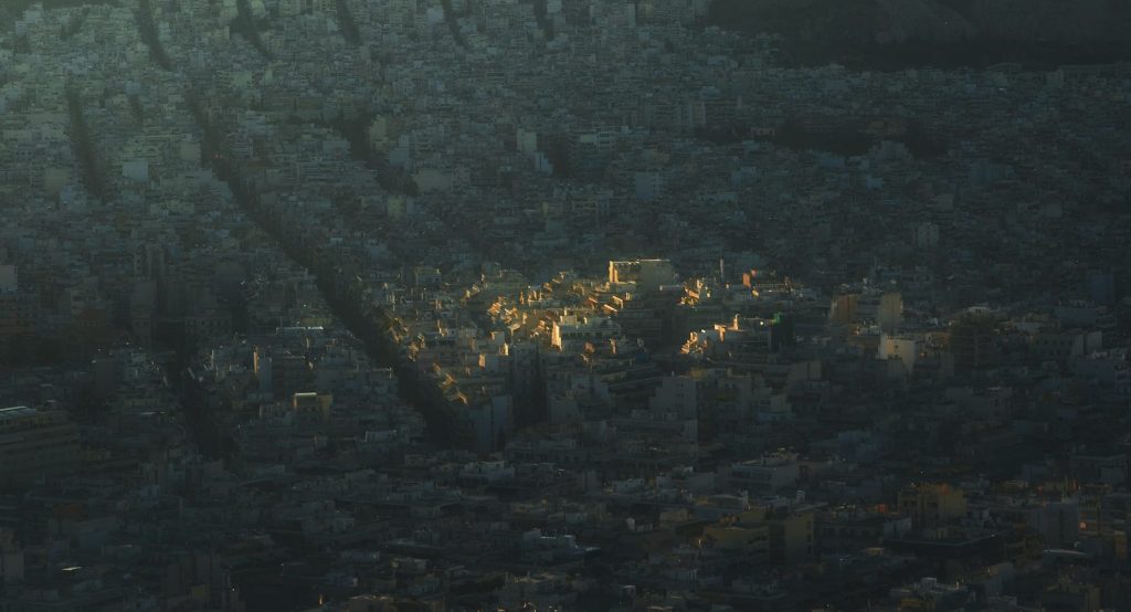 a city with many buildings